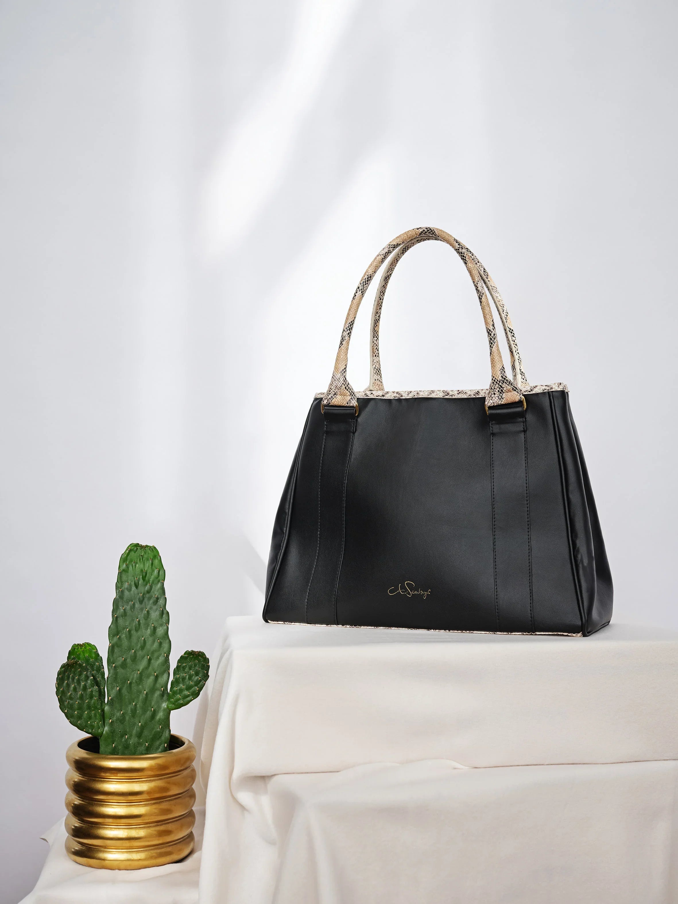 Anne_Schollenberger_bag_black