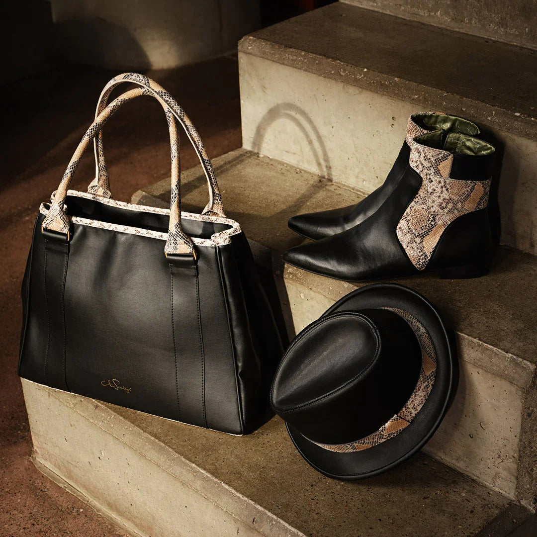 Anne_Schollenberger_combination_black