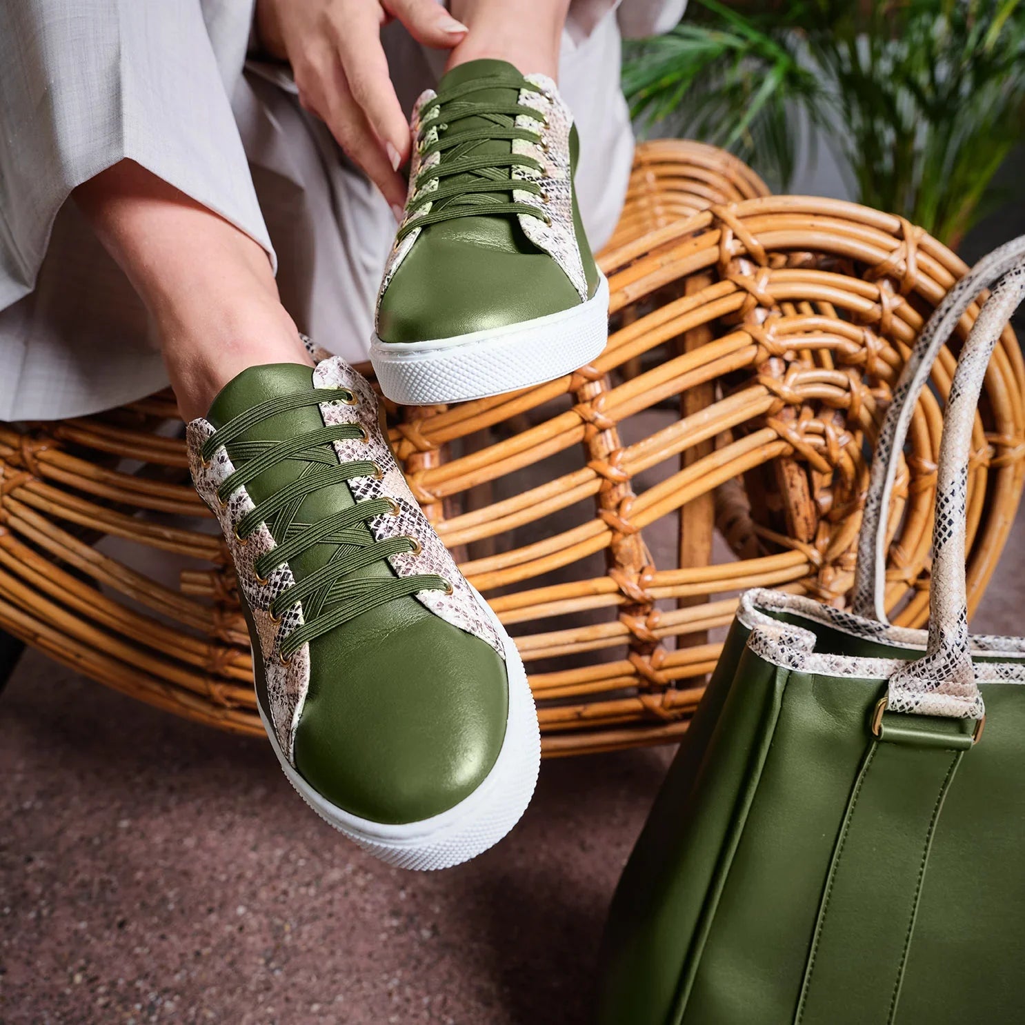 Detailaufnahme veganer sneaker no i kaktusleder komfort fußbett