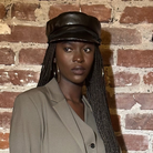 Woman with Bakeboy Cap Yve in black