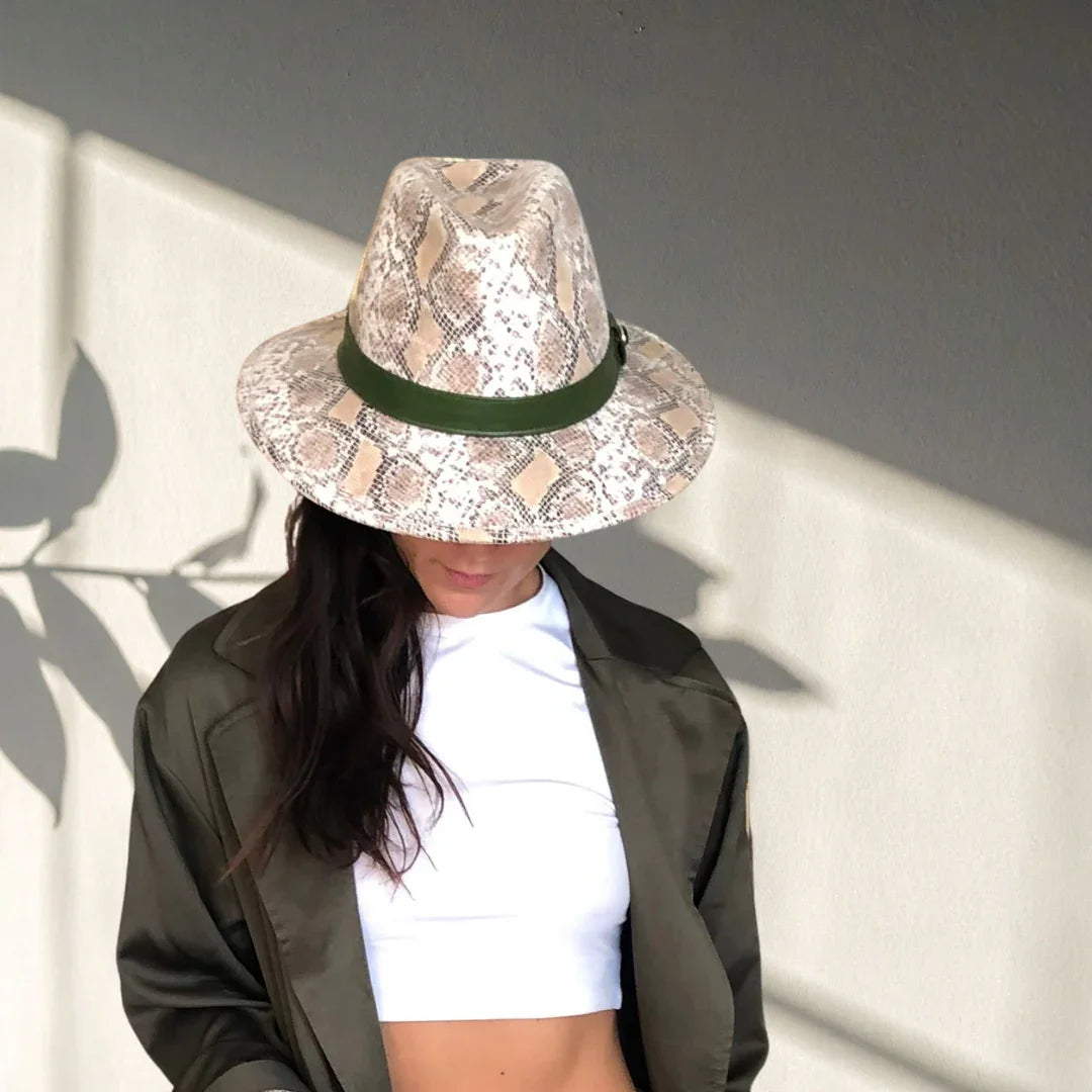 Model with Hat Ethosia in snake with olive