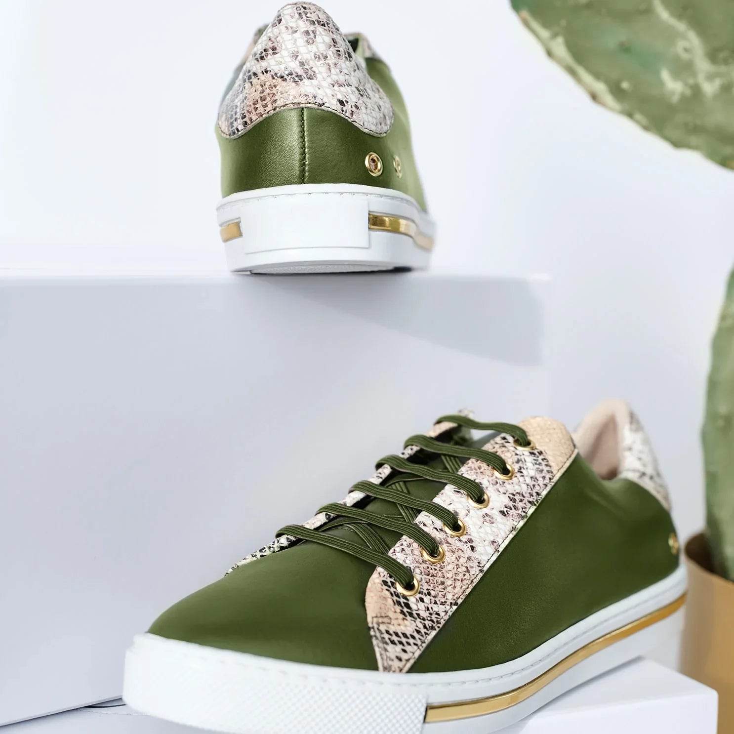 Detailaufnahme veganer sneaker no i kaktusleder komfort fußbett