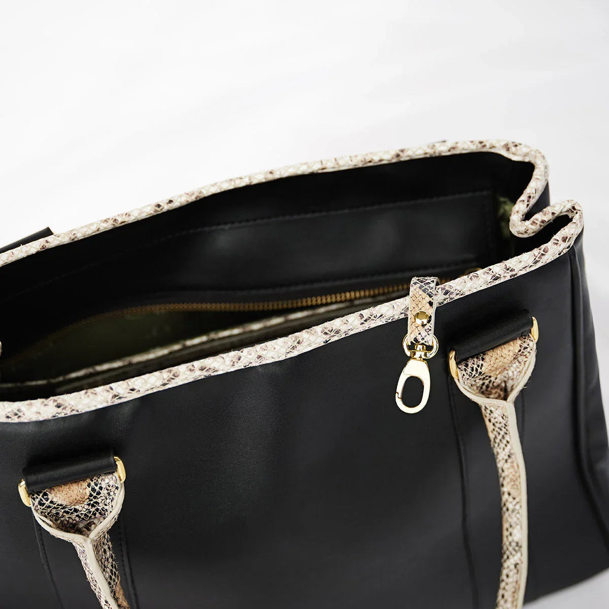 Produkte_Tasche_5_a52eafff-e5a6-429e-bd63-aa90bf11a95d